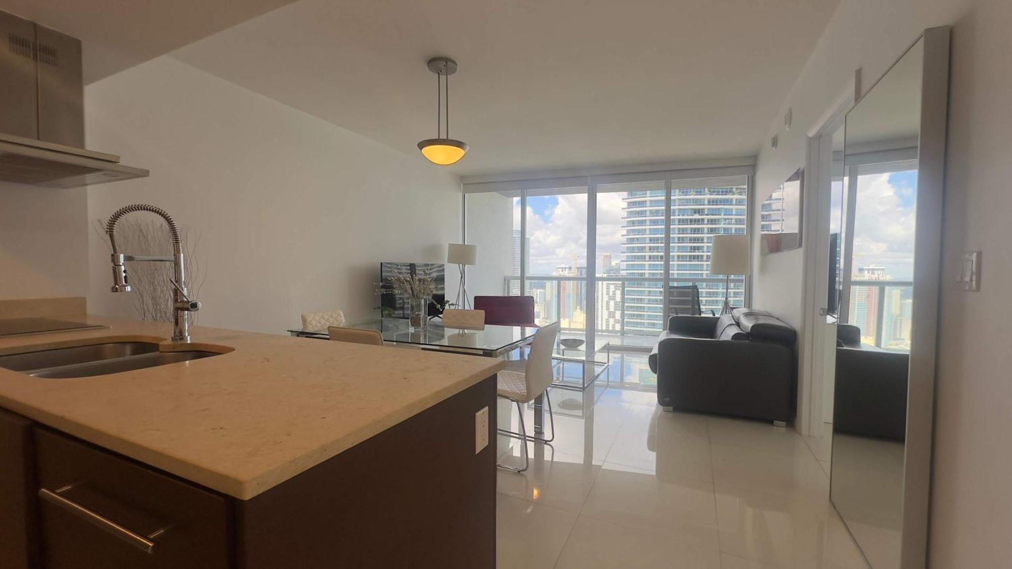 Mvr - Icon Brickell - View & Value Miami